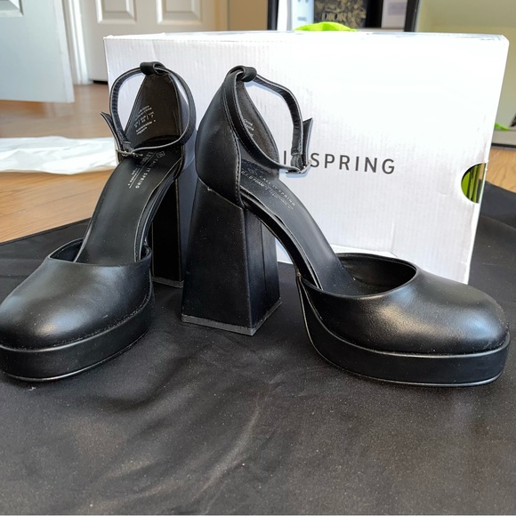 High heels- block heels. Call it Spring- Stelah (vegan leather) - Picture 7 of 9